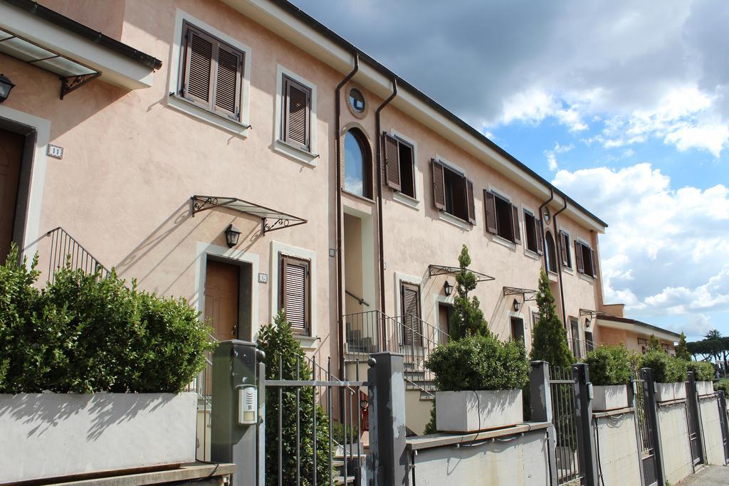 Il Casaletto Dei Ludi Aparthotel Aranova Buitenkant foto