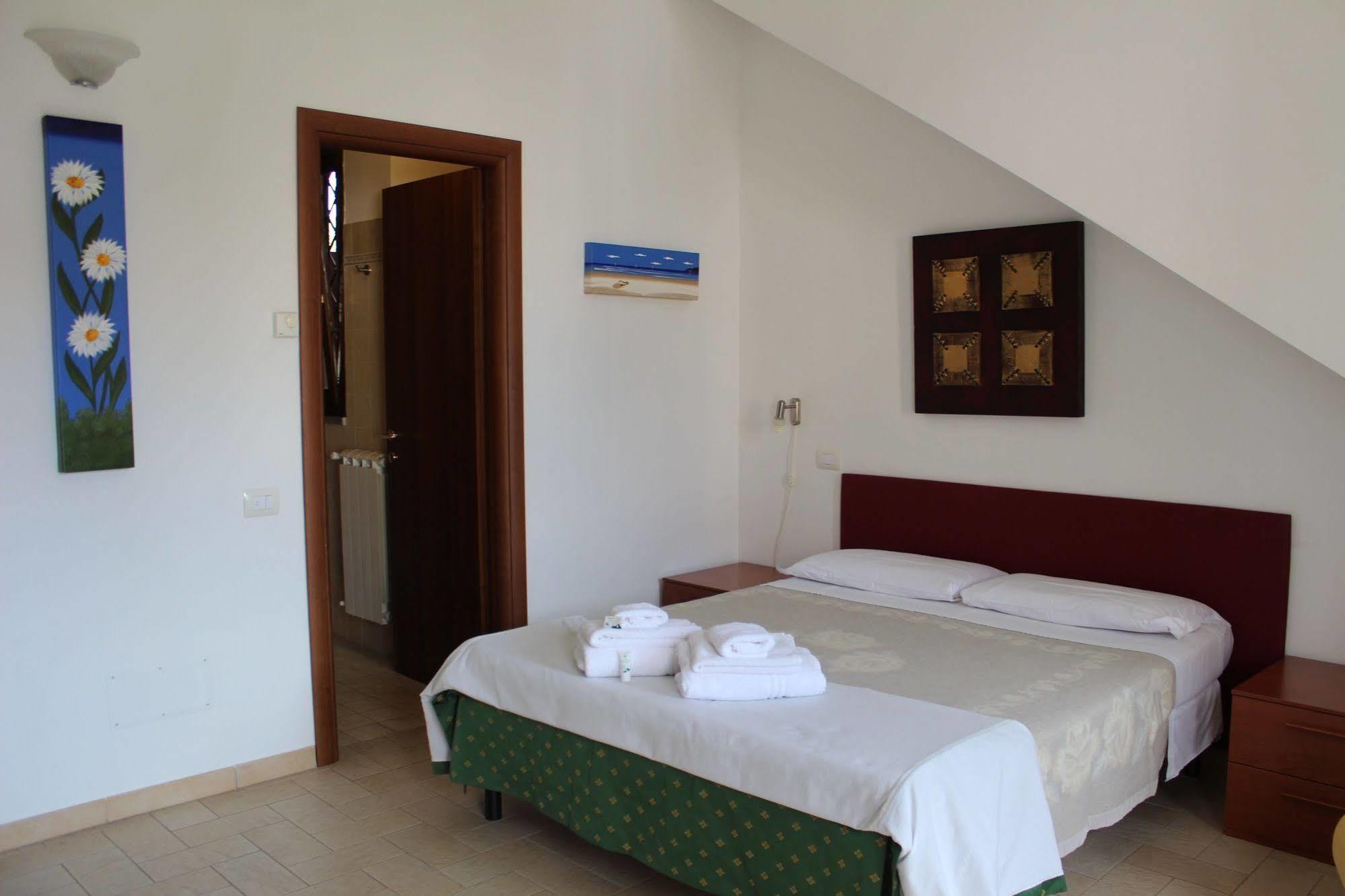 Il Casaletto Dei Ludi Aparthotel Aranova Buitenkant foto