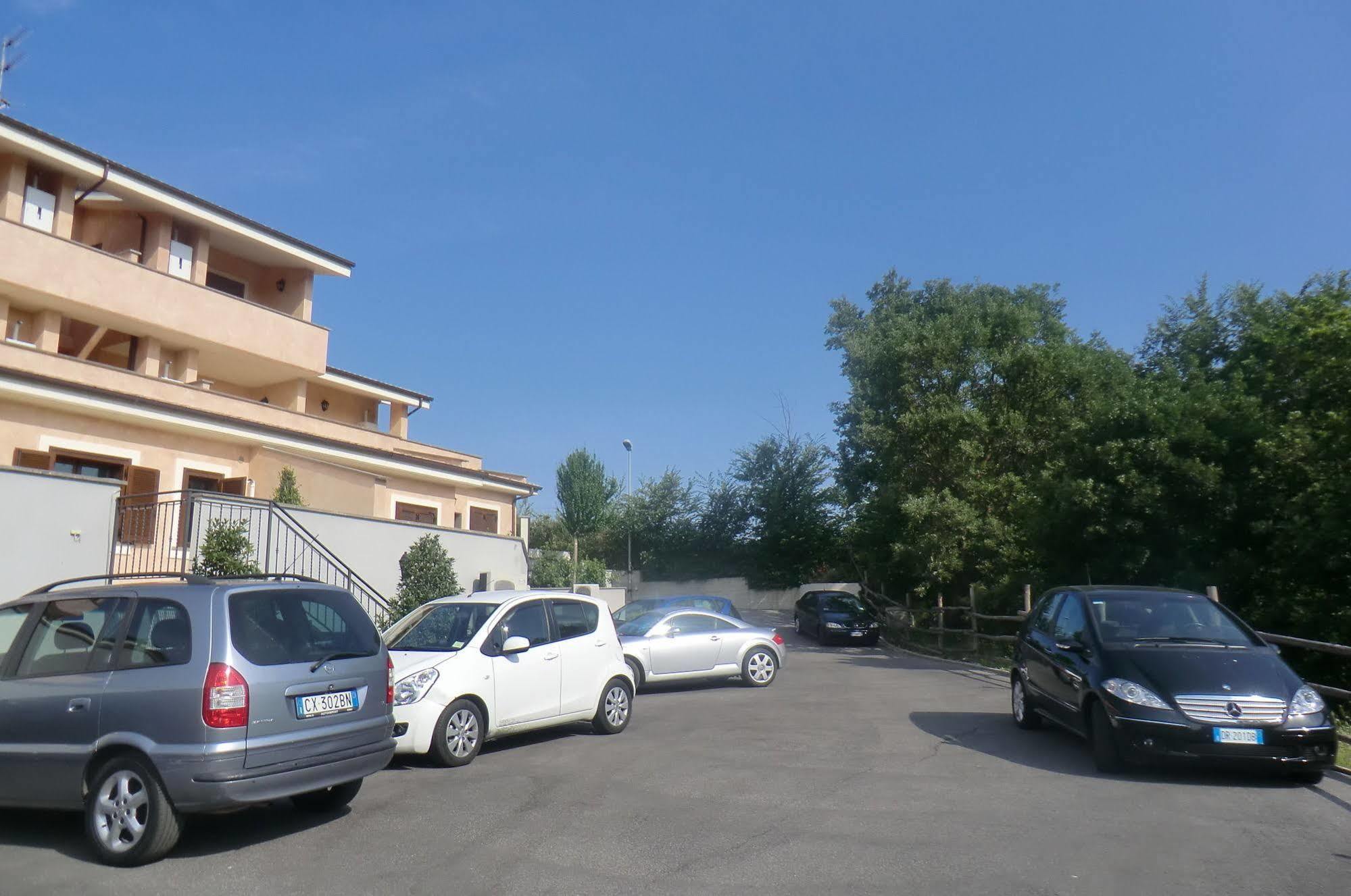 Il Casaletto Dei Ludi Aparthotel Aranova Buitenkant foto